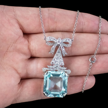 20ct Aquamarine Art Deco Bowknot Pendant Necklace