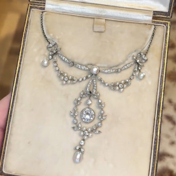3.5ct Round Cut Vintage Bowknot Garland Necklace