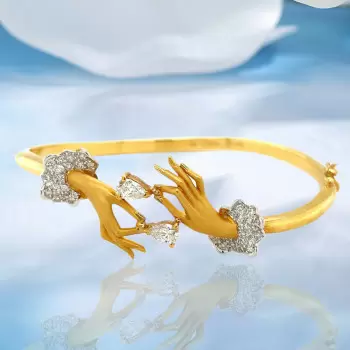 Vintage Pear Cut Sandblasted Love Hands Bangle