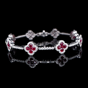 8ctw Ruby Elegant Clover Statement Bracelet