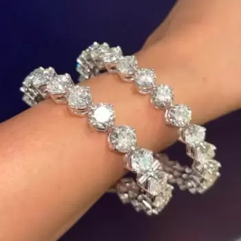 40ctw 8MM Round Cut White Sapphire Classic Bangle