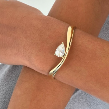 3ct Pear Cut White Sapphire Modern Simple Bangle