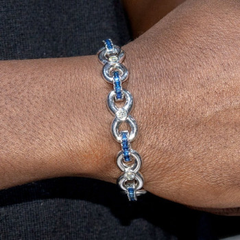 6ctw Baguette Cut Blue Sapphire Infinity Bracelet
