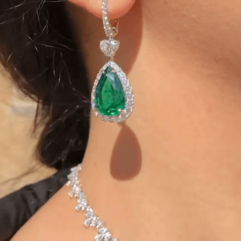 Pear Cut Emerald Necklace & Earrings Jewelry Set