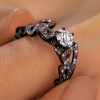Nature-inspired Round Cut Black Plating Engagement Ring
