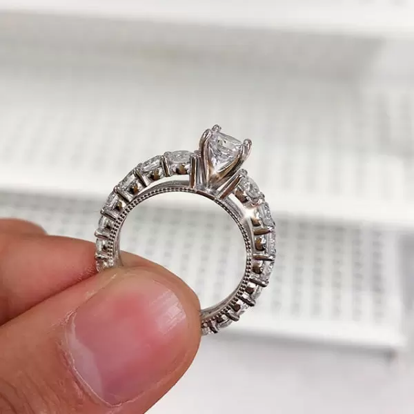 Handmade 0.8 ct Round Cut Classic Silver Ring
