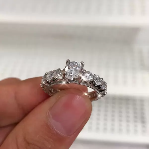 Handmade 0.8 ct Round Cut Classic Silver Ring