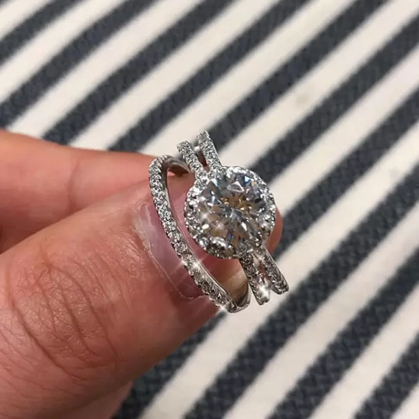Handmade Halo 1.2 ct Round Cut Ring Set With One Band