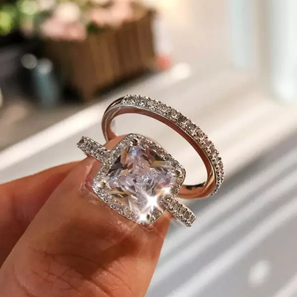 1.2ct Cushion Cut White Sapphire 2pcs Bridal Set