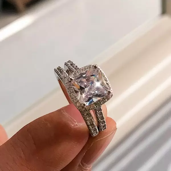 1.2ct Cushion Cut White Sapphire 2pcs Bridal Set