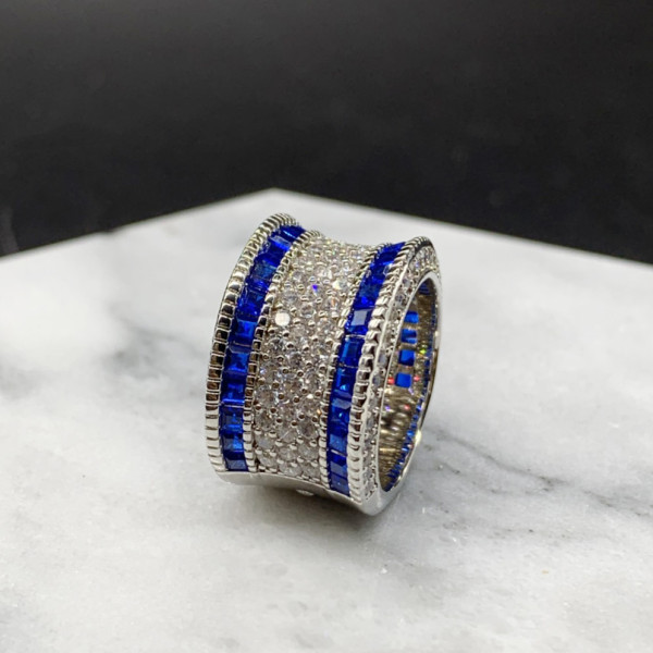 5.5ctw Princess Cut Blue Sapphire Women's Wedding Band