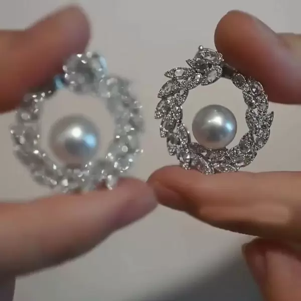 3.55ct Pearl&White Sapphire  Hoop Earrings