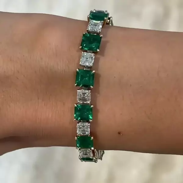 Colombian Emerald & Asscher Cut Diamond Bracelet