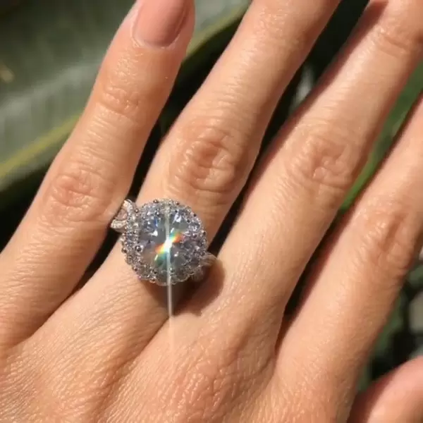 Handmade 2.0 CT Round Cut Halo Design Engagement Ring