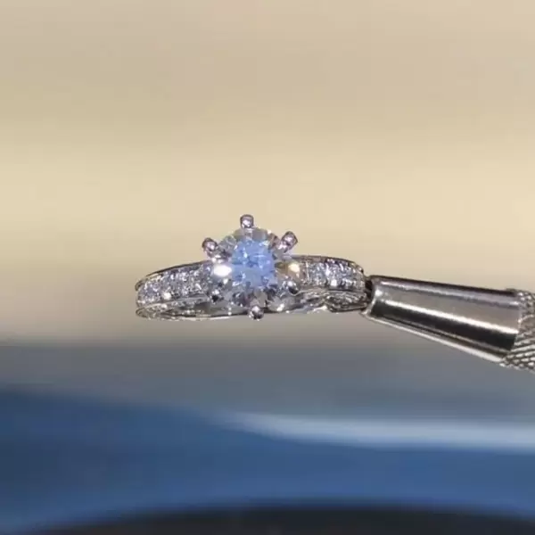 Handmade 6-Prong 1.0CT Round Cut Engagement Ring