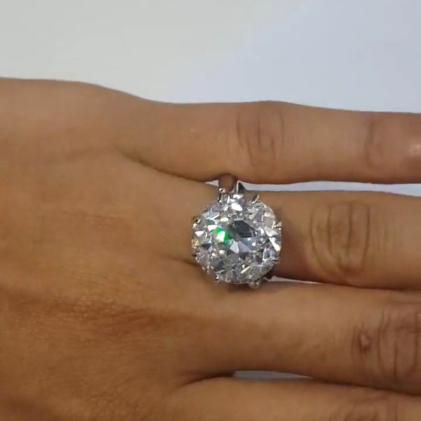Vintage Round Cut Crown Setting Engagement Ring