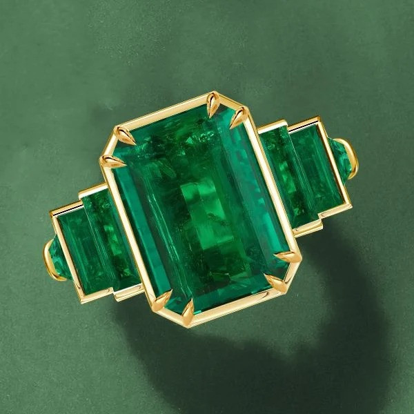 8ct Emerald Cut Emerald Engagement Ring in Gold