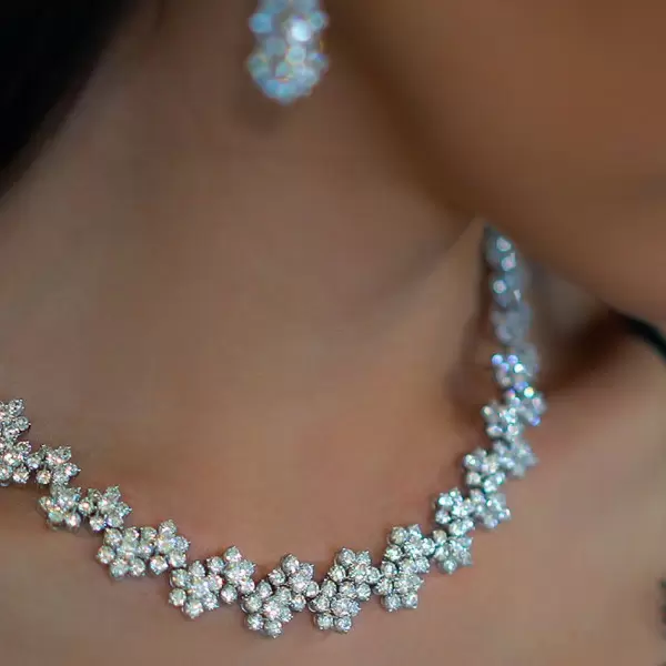 Round Cut White Sapphire Flower Necklace
