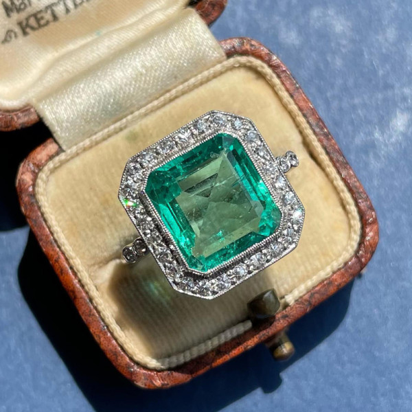 8ct Art Deco Colombian Emerald Ring