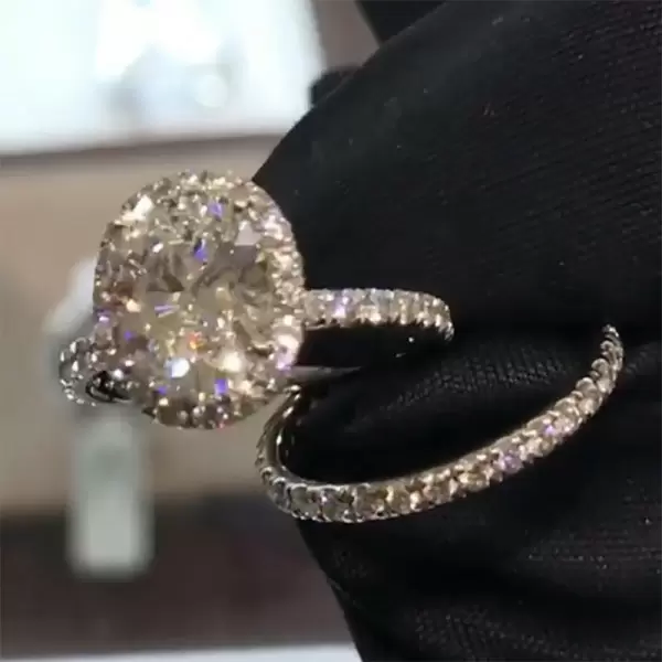 3ct Oval Cut White Sapphire 2pcs Bridal Set