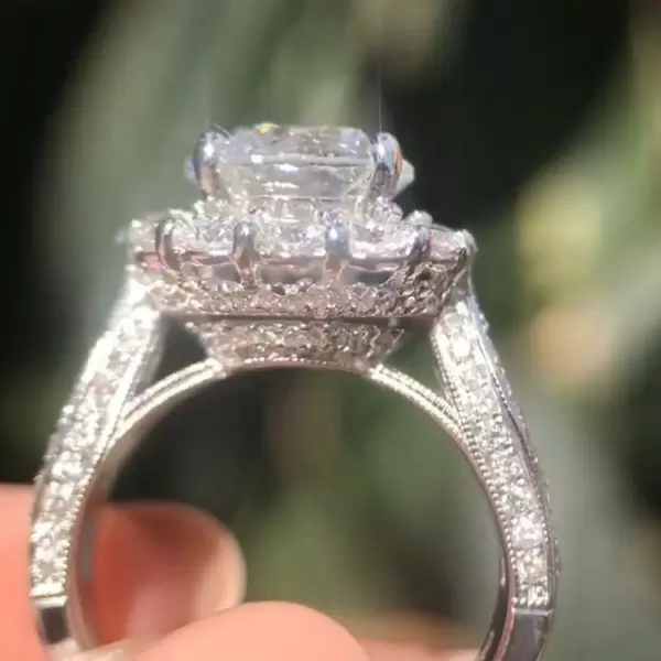 Handmade 2.0 CT Round Cut Halo Design Engagement Ring