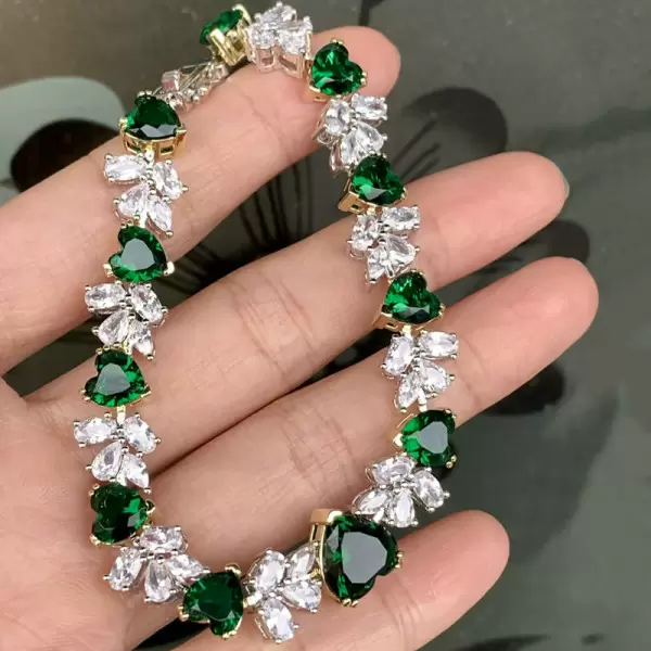 18ctw Heart Cut Emerald Statement Bracelet