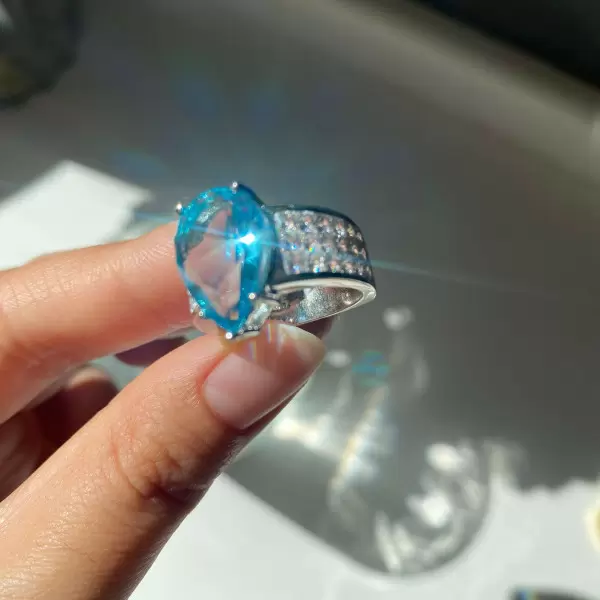 6ct Wide Shank Pear Cut Aquamarine Ring