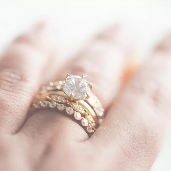 3ct Round Cut White Sapphire 5pcs Bridal Set in Gold