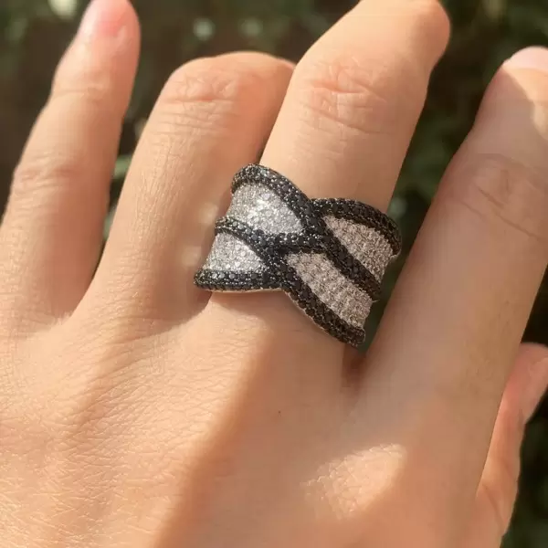 4ctw White Black Criss Cross Wedding Band