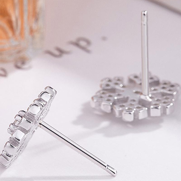 Christmas Snowflake Silver Stud Earrings