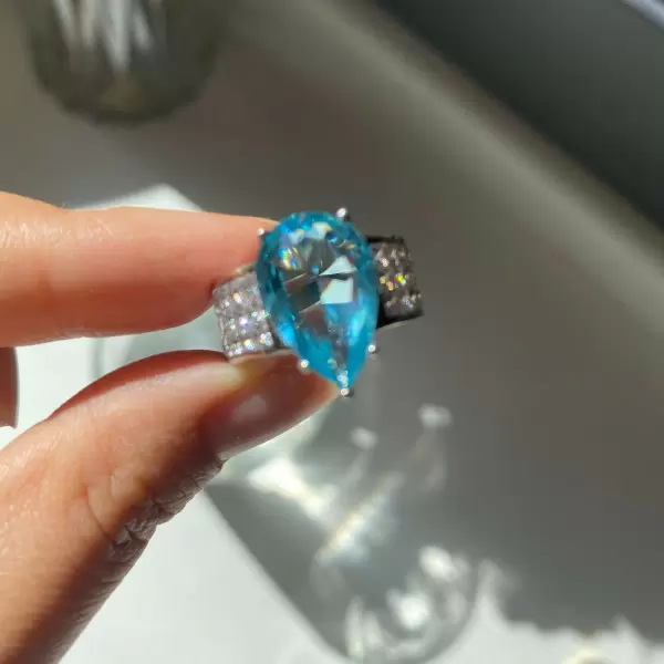 6ct Wide Shank Pear Cut Aquamarine Ring