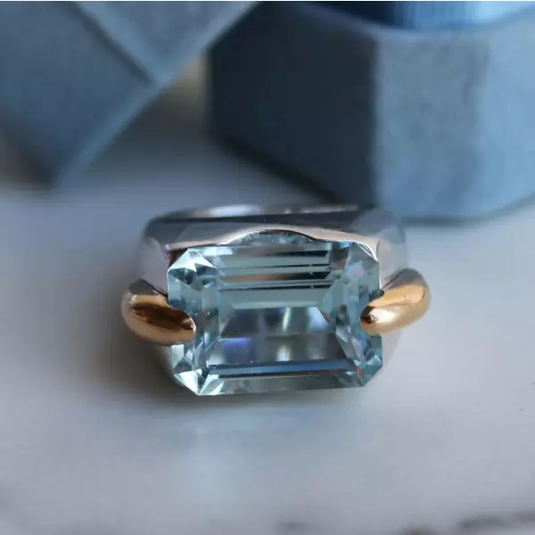 14ct Emerald Cut Aquamarine Vintage Cocktail Ring