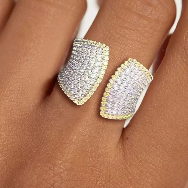 3CTW Round Cut White Sapphire Paved Wedding Band