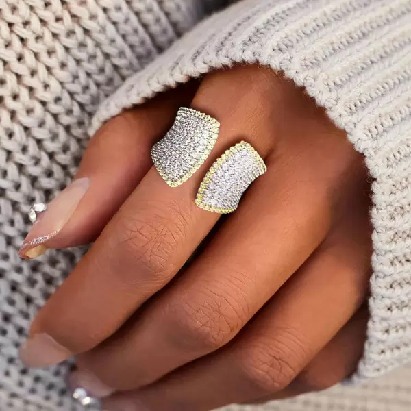 3CTW Round Cut White Sapphire Paved Wedding Band
