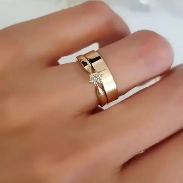 Dainty Round Cut White Sapphire Wedding Ring Set