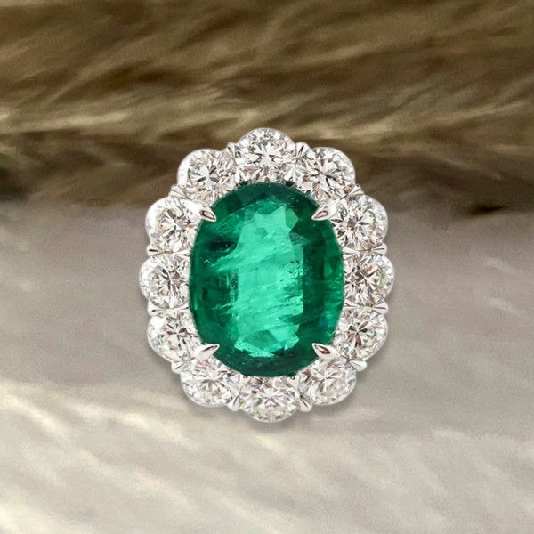 8ct Oval Cut Emerald Halo Engagement Ring