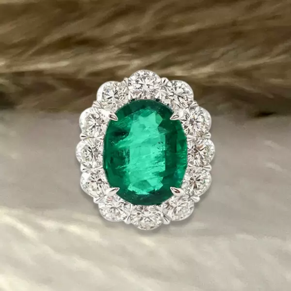 8ct Oval Cut Emerald Halo Engagement Ring