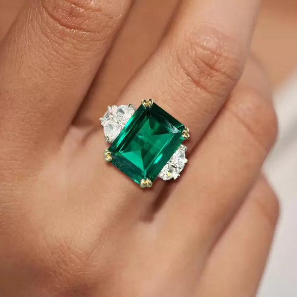 14ct Emerald Cut Green Sapphire Cluster Engagement Ring