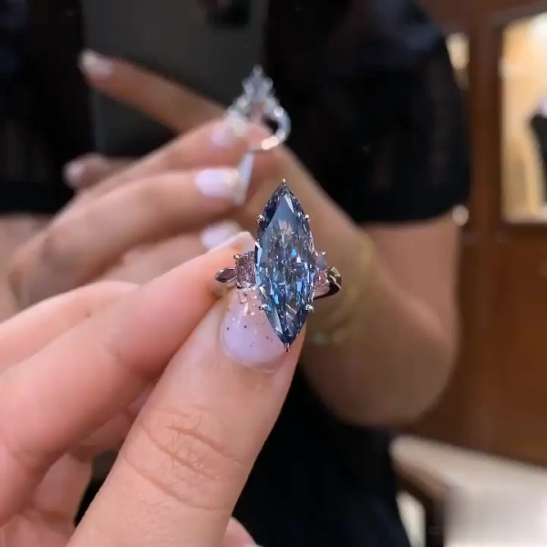 Fancy Vivid Blue Marquise-cut Sapphire Ring