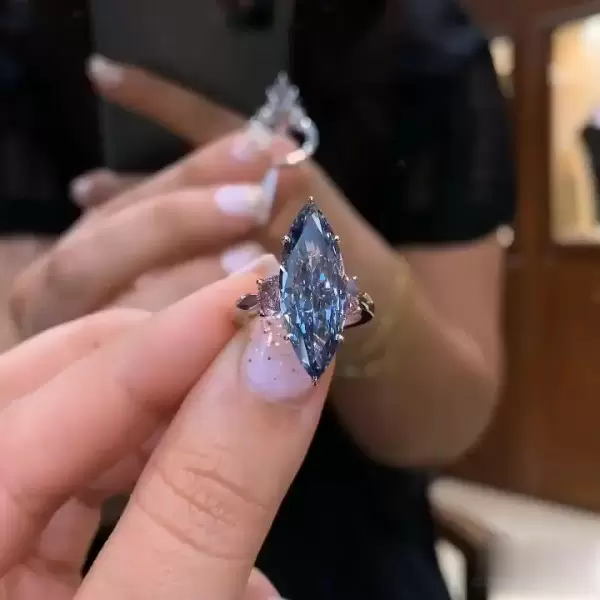 Fancy Vivid Blue Marquise-cut Sapphire Ring