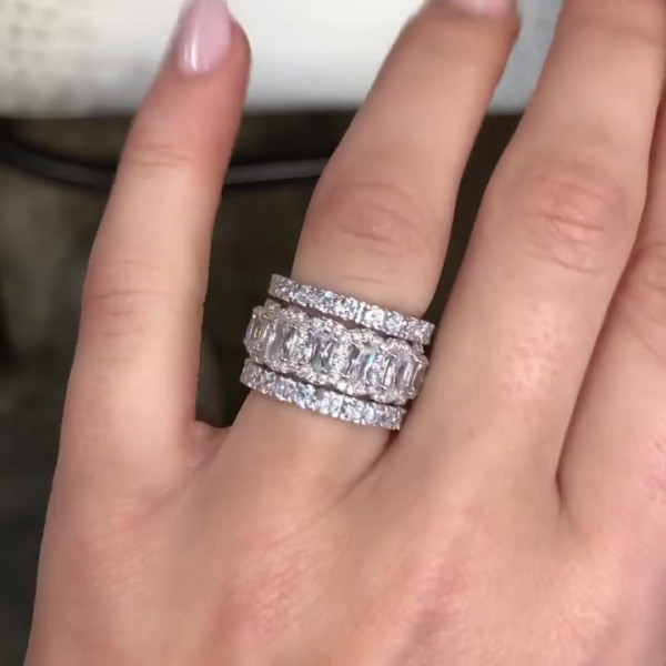 8ctw Cushion Cut Stackable Wedding Band Set