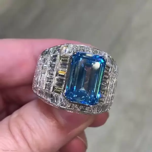 Blue sapphire and emerald ring hotsell