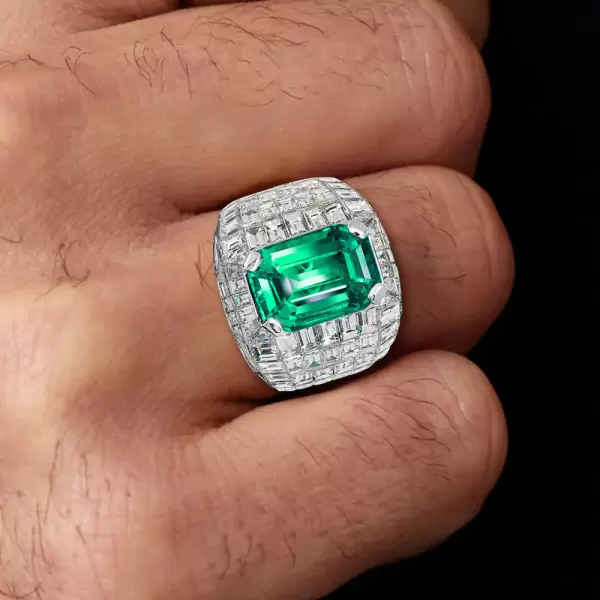 10ct Invisible Setting Emerald Engagement Ring
