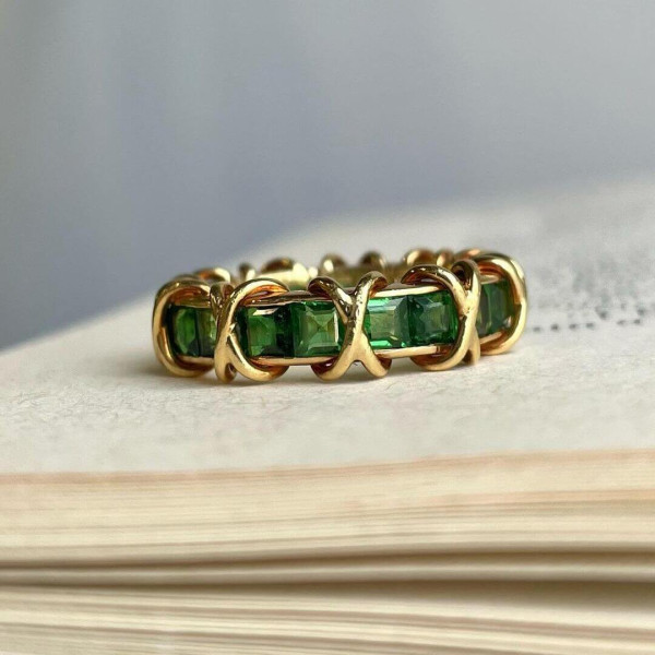 2.15ct Emerald Cut Green Sapphire Wedding Band in Gold