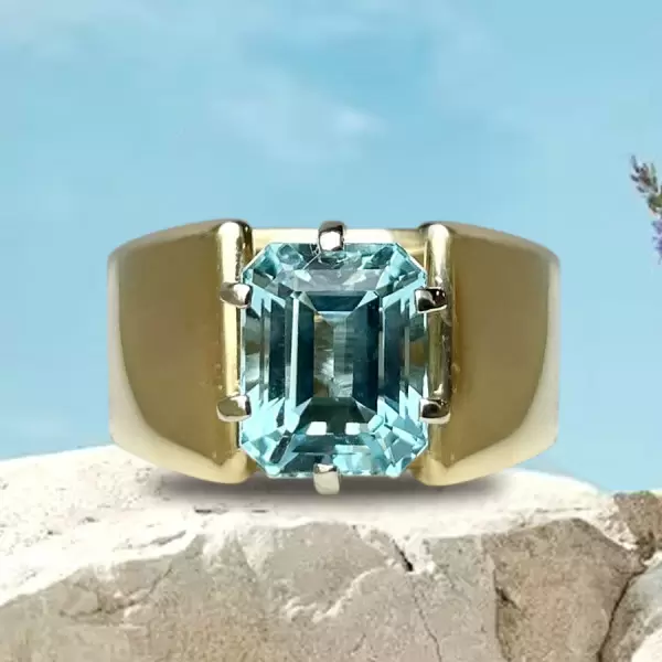2.5ct Simple Classic Emerald Cut Aquamarine Engagement Ring