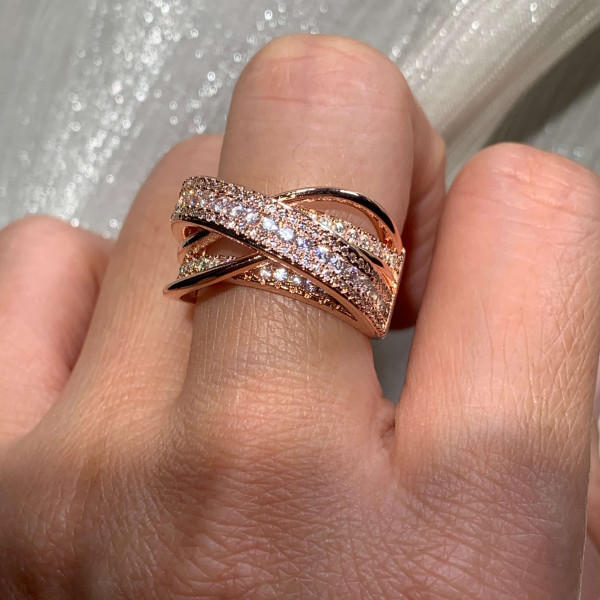 Intertwined Crossover Wedding Band