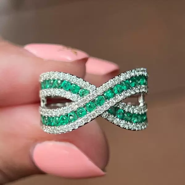 Emerald store infinity band