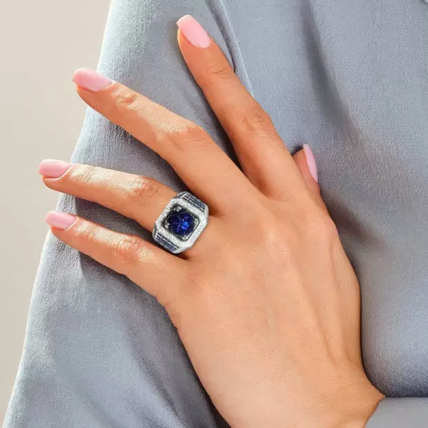 3.8ct Round Cut Sapphire Unisex Engagement Ring