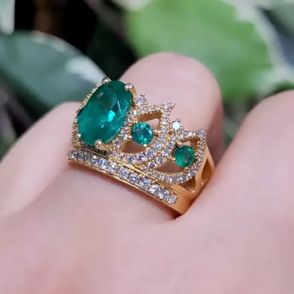2.5ct Oval Cut Emerald Crown Engagement Ring
