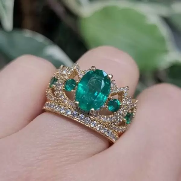 2.5ct Oval Cut Emerald Crown Engagement Ring